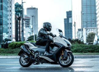 2025 Yamaha TMAX & TMAX TECH MAX