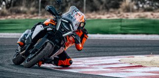 2025 KTM 1390 Super Adventure S EVO 